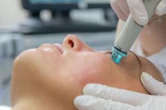 Hydrafacial in Dubai - Aesthetic and Plastic Surgery | The Champs-Elysées Clinic